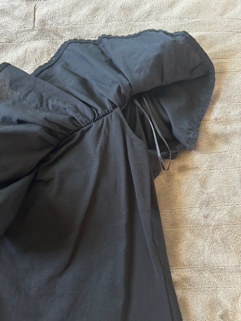 H&M Black Ruffle Crop Top - Picture 3 of 4